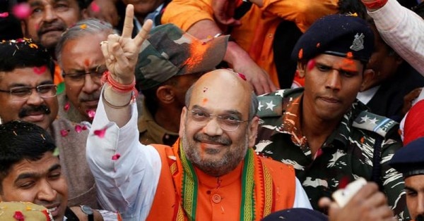 यूपी में बीजेपी की जीत के बाद पार्टी अध्यक्ष अमित शाह