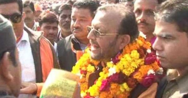 प्रचार के दौरान सुरेश खन्ना