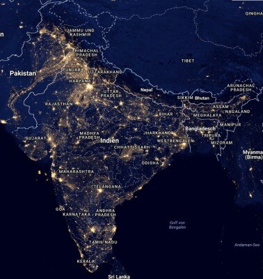 रात के वक्त भारत में रोशनी. (स्रोतःनासा ब्लू मार्बल नेविगेटर)