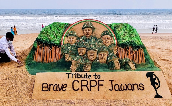 (तस्वीर- twitter@sudarsansand) Crpf