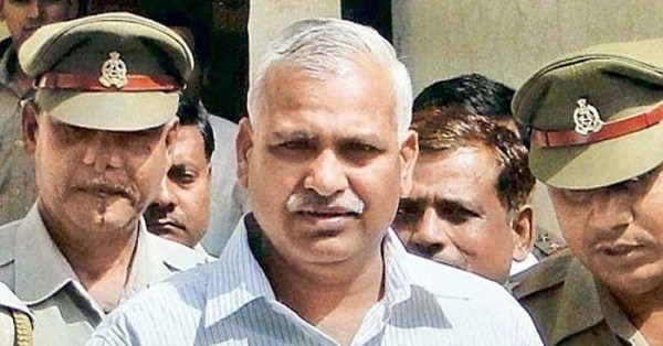 पुलिस की गिरफ्त में बाबू सिंह कुशवाहा