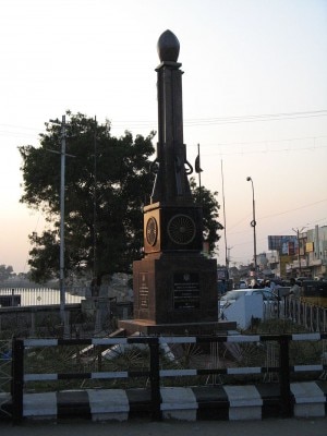 विद्रोही सिपाहियों के याद में स्थापित किया गया स्तंभ.