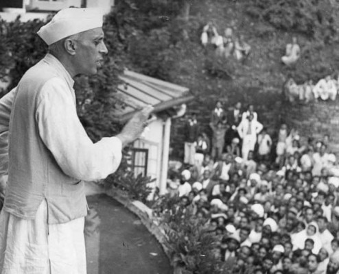 पंडित जवाहलाल नेहरू.