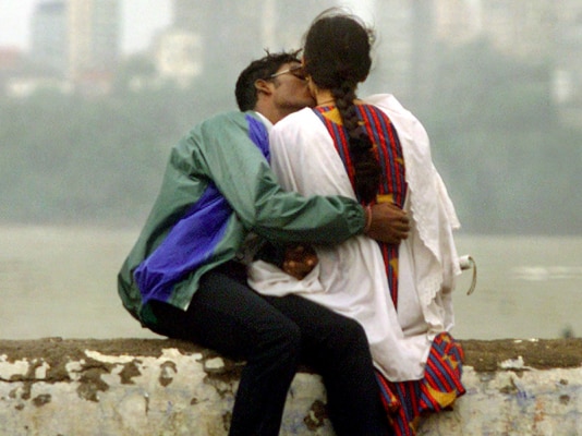 सोर्स: रॉयटर्स