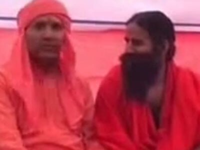 2014 में चुनाव प्रचार के दौरान महंत चांदनाथ का बाबा रामदेव के साथ वीडियो वायरल हुआ था.