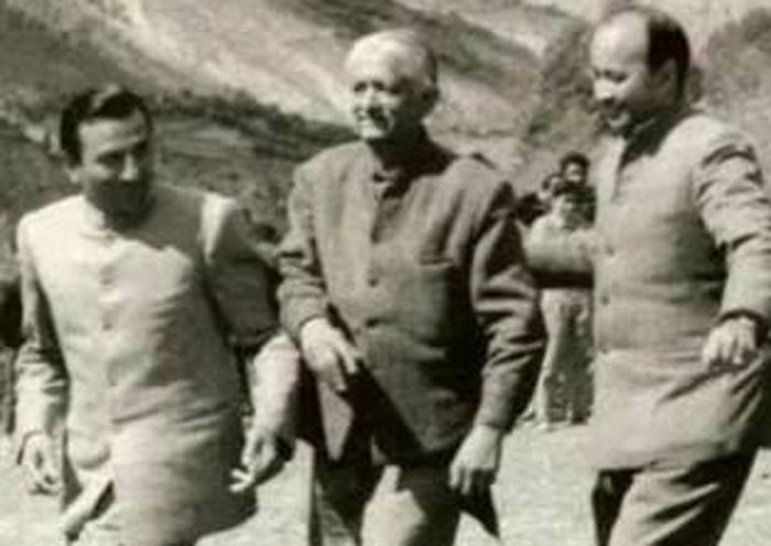 हिमाचल प्रदेश को अलग राज्य बनाने के पीछे वाई एस परमार ने बहुत मेहनत की थी. इसी वजह से उन्हें हिमाचल का फाउंडिंग फादर कहा जाता है.