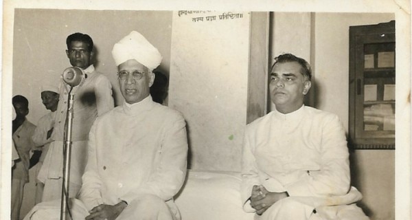 डॉ. राधाकृष्णन के साथ घनश्याम ओझा