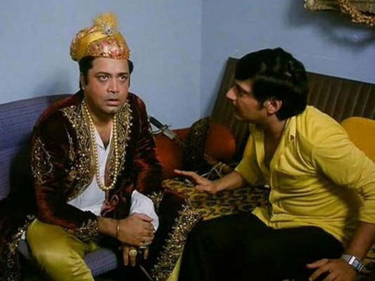 'गोलमाल' में अमोल पालेकर के साथ.