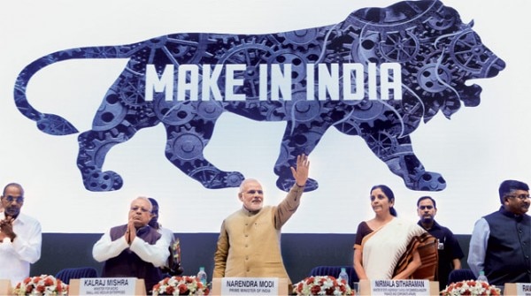 मोदी जी के मेक इन इंडिया को ताजमहल विवाद कहीं धीमा ना कर दे.