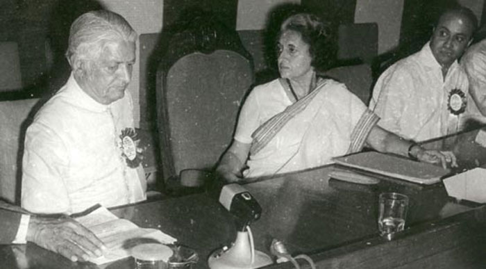 पूर्व प्रधानमंत्री इंदिरा गांधी के साथ यशवंत सिंह परमार. हिमाचल प्रदेश में डॉक्टर परमार के नाम की काफी अहमियत है.