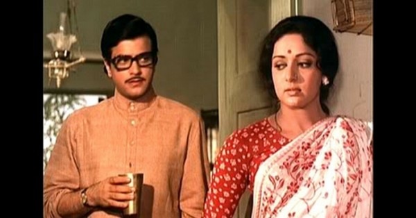 फिल्म 'खूशबू' के एक सीन में जीतेंद्र और हेमा.