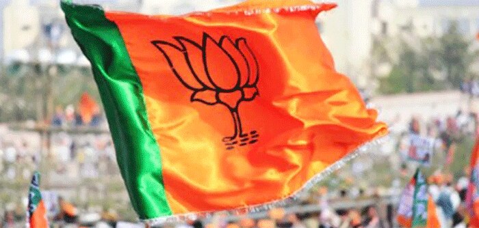 1984 के लोकसभा चुनाव में बीजेपी को पूरे देश के अंदर केवल दो सीटें ही मिली थीं. उनमें से एक ये मेहसाना सीट थी.