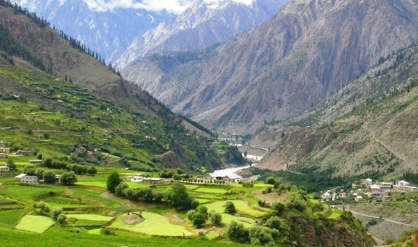 हिमाचल प्रदेश में लोगों की लाइफस्टाइल बाहर से काफी अलग है.