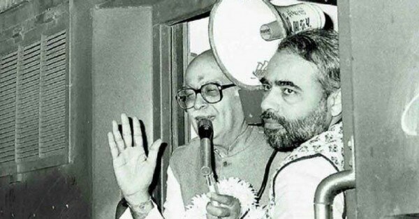 राम रथयात्रा में मंच के पीछे का सारा काम नरेंद्र मोदी के जिम्मे था