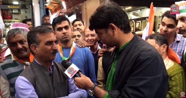 सुखविंदर सिंह सुक्खो और वीरभद्र सिंह के बीच मनमुटाव की खबरें हैं