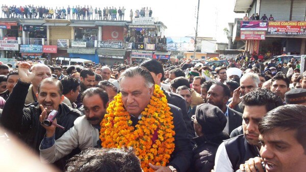 जीएस बाली पर भ्रष्टाचार के भी आरोप लगते रहे हैं.