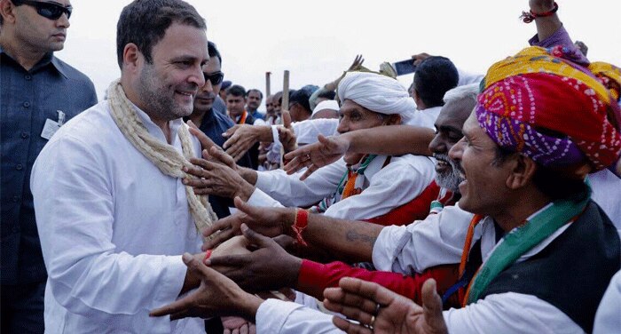राहुल को खुद भी दिखता होगा. जब से उन्होंने अपना अंदाज बदला है, तब से उन्हें तवज्जो मिलनी बढ़ गई है. एक वक्त ऐसा था कि वो जो भी बोलते थे, उसपर उनका मजाक उड़ता था. अब वो छवि काफी बदल गई है.