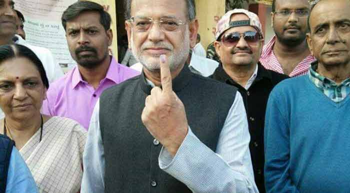 सिद्धार्थ पटेल की सबसे बड़ी पहचान ये है कि वो पूर्व मुख्यमंत्री चिमनभाई पटेल के बेटे रहे हैं. इस तरह की पहचान के दम पर चुनाव जीत पाना कई बार बड़ा मुश्किल साबित होता है.