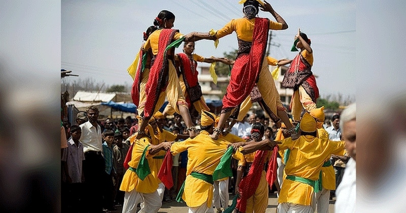 आदिवासी बहुल डांग जिला देश के सबसे पिछड़े इलाकों में से एक है. इन ट्रायबल इलाकों पर एक समय में कांग्रेस की बहुत पकड़ थी.