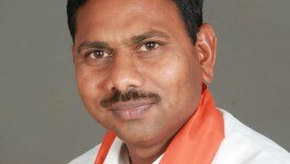 डांग के लोग अपने विधायक मंगलभाई गवित से नाराज़ चल रहे हैं