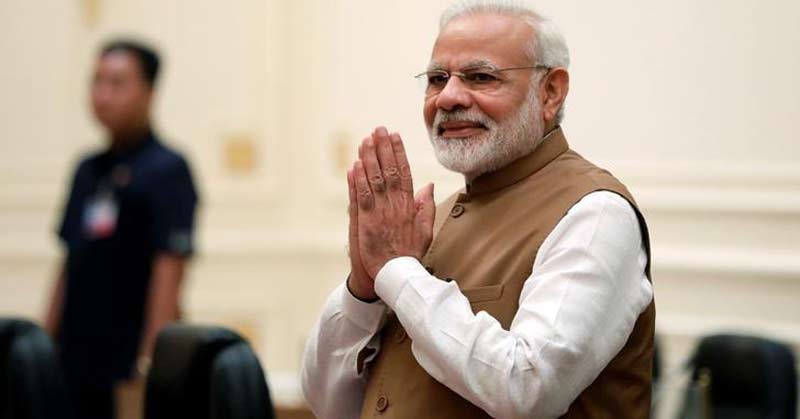 2004 में बीजेपी को पूरी उम्मीद थी कि वो चुनाव जीतकर वापस लौटेगी. लेकिन ऐसा हुआ नहीं. बीजेपी के कई नेताओं ने तब दबी जुबान में इसका दोष गुजरात दंगों को दिया. संजय पासवान और मुखर निकले. उन्होंने खुलकर कहा कि पार्टी मोदी के खिलाफ अनुशासनात्मक कार्रवाई