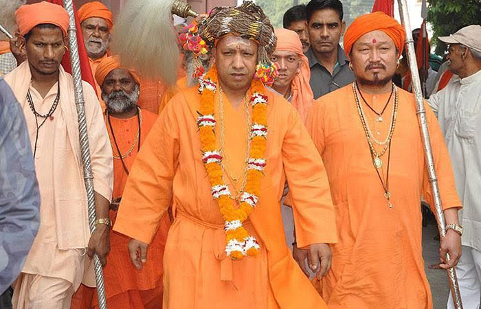 यूपी के मुख्यमंत्री योगी आदित्यनाथ नाथ संप्रदाय के मठ गोरखधाम के महंत हैं.