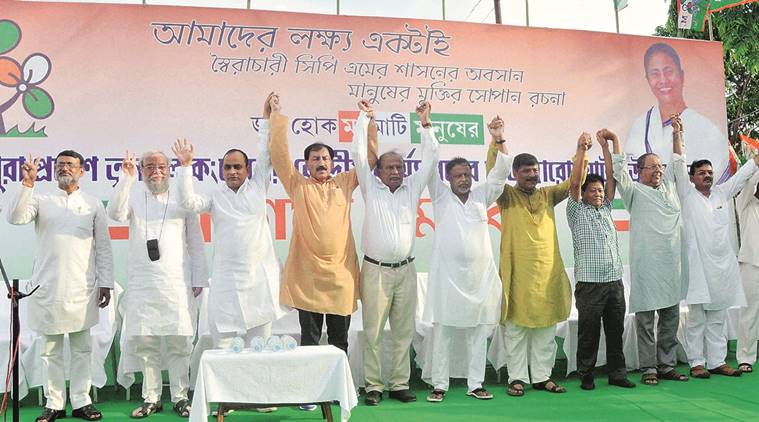 तृणमूल भी त्रिपुरा में ज़ोर मारना चाहती है, लेकिन रोज़ वैली स्कैम में उसके नेताओं का भी नाम है. इसलिए वो ठीक से सरकार को घेर नहीं पा रही (पीटीआई फोटो)
