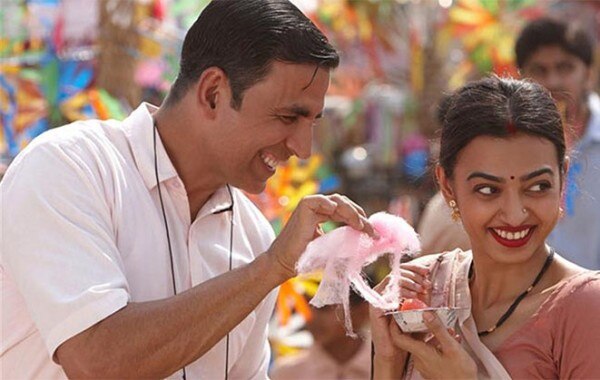 padman akshay radhika