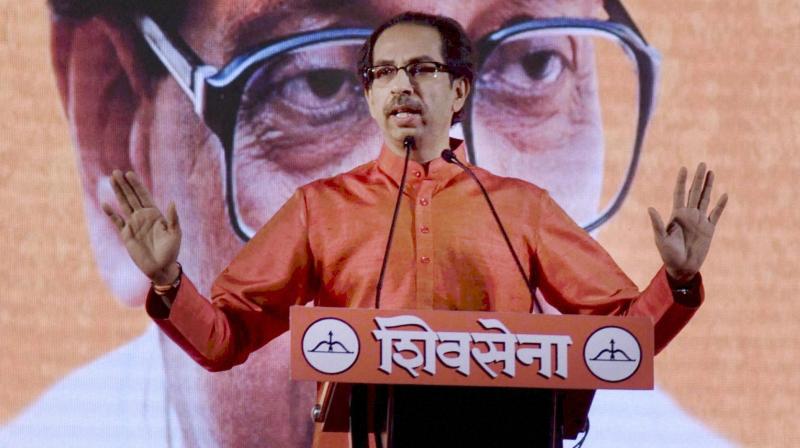 शिवसेना महाराष्ट्र सरकार में जूनियर पार्टनर है, लेकिन इस आंदोलन में किसानों के साथ है. (फोटोःपीटीआई)