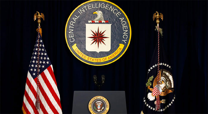 CIA अमेरिका की खुफिया एजेंसी है. जैसे हमारे यहां रॉ बाहर के देशों में होने वाली चीजें देखती-संभालती है, वैसा ही CIA अमेरिका के लिए करता है. वो तो अच्छा हो कि अमेरिका में एक तय समय के बाद आकर सीक्रेट फाइल्स डिक्लासिफाई हो जाती हैं. अगर ऐसा न होता, तो शायद दुनिया को पता ही नहीं चलता कि अपने फायदे के लिए अमेरिका दूसरे देशों के अंदर क्या-क्या करता और करवाता है.