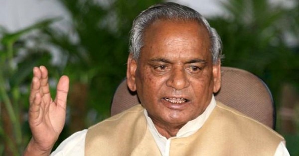 कल्याण सिंह ने बाबरी गिरने से पहले कुछ और कहा था और बाबरी गिरने के बाद कुछ और कहने लगे थे.