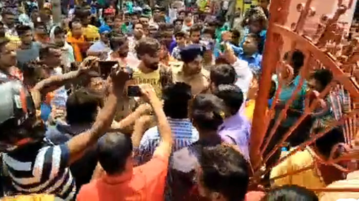 सिख समुदाय के लोग, खासतौर पर युवा इस विडियो को काफी शेयर कर रहे हैं. वजह ये कि गगनदीप सिंह सिख हैं.
