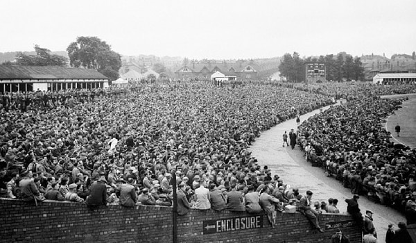 Crowd Leeds