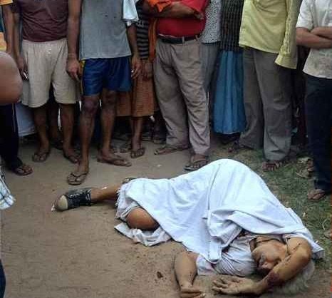 ब्रह्मेश्वर मुखिया का शव. कहा जाता है कि उनकी अंतिम यात्रा में 10,000 लोग शामिल हुए थे.