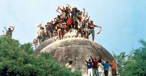 बाबरी विध्वंस से पहले की एक तस्वीर