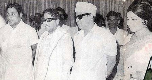 एमजीआर और करुणा कभी दोस्त रहे लेकिन बाद में दोनों के बीच आखिर तक लड़ाई चलती रही. (फोटो- रेडिफ)