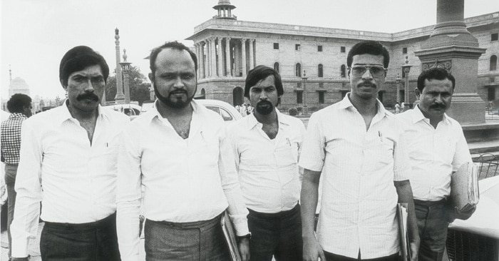 पीके महंत उस समय के केंद्रीय गृह सचिव के साथ. असम मूवमेंट के सबसे बड़े नायक महंत ही थे.
