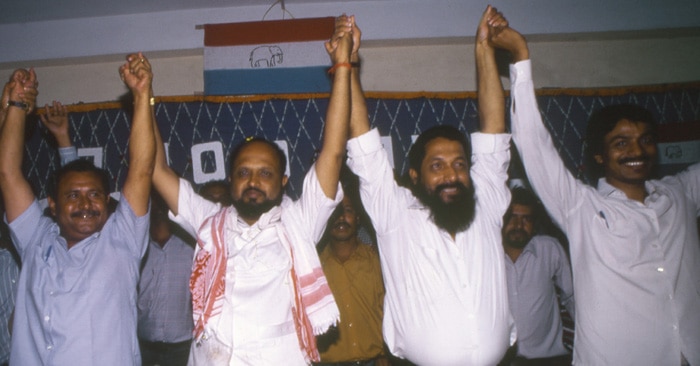 इस चुनाव में कांग्रेस का सूपड़ा साफ हो गया और पीके महंता नए सीएम बने.