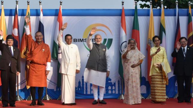 मोदी एक्ट ईस्ट की बात करते हैं. इसी के तहत उन्होंने 2016 में गोवा में सभी बिम्सटेक देशों का न्योता दिया था. इसी साल भारत ने सार्क सम्मेलन में हिस्सा लेने से इनकार कर दिया था.