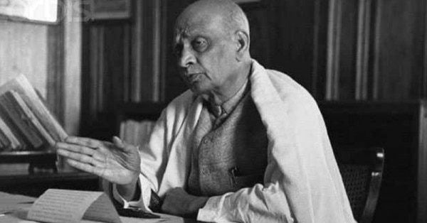 हीरालाल शास्त्री वल्लभ भाई पटेल के करीबी थी ऐसे में उनको पूरा समर्थन देते थे.