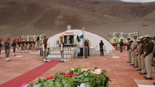 21 अक्टूबर 1959 को केंद्रीय पुलिस बल के 10 जवान बॉर्डर की रक्षा करते हुए शहीद हो गए थे.