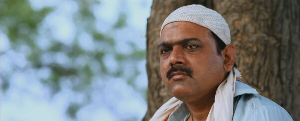 कॉमेडी एक्टर की अपनी छवि से निकलते मकरंद अनासपुरे.