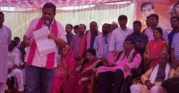 अजीत जोगी और उनके बेटे अमित जोगी को सीबीआई ने हत्या के मामले में गिरफ्तार किया था.