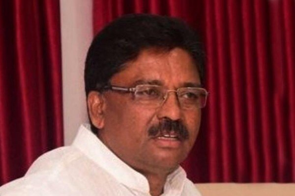 कांग्रेस के वीएस उगरप्पा ने बीजेपी की परंपरागत बेल्लारी सीट पर कब्जा जमाया है.
