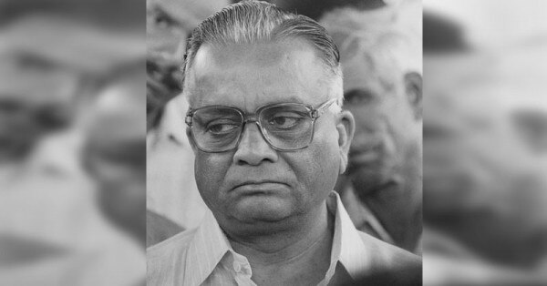 बूटा सिंह और गहलोत की मदद से शिवचरण माथुर फिर से मुख्यमंत्री की कुर्सी पर थे.