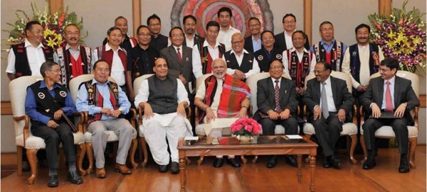 नागा शांति समझौते के फ्रेमवर्क ऑफ अग्रीमेंट पर दस्तखत के वक्त बड़ी उम्मीदें लगाई गई थीं. (फोटोःपीटीआई)