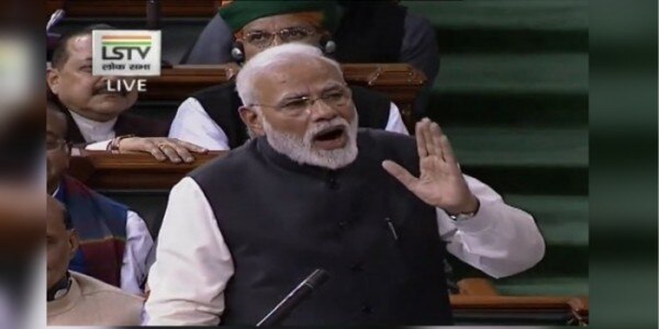 ''हर साल इनकम टैक्स भरने वाले 6 लाख 35 हजार नए प्रफेशनल जुड़े. ये प्रफेशनल क्या और लोगों को नौकरी नहीं देते होंगे. कोई डॉक्टर है, कोई सीए है. ये लोग भी तो नौकरी देंगे.''