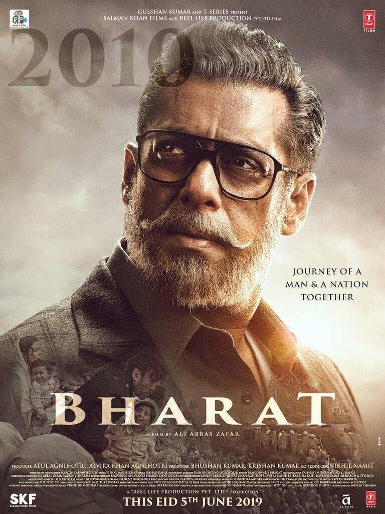 ये 'भारत' का पहले लुक नहीं है. सलमान और फिल्म की बाकी स्टारकास्ट शूटिंग सेट्स से कईं और फोटोज़ भी शेयर करती रही है.