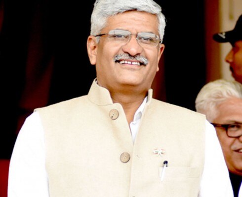 जोधपुर की सीट अशोक गहलोत का गढ़ हुआ करती थी. वहां उन्हीं के बेटे वैभव गहलोत को गजेंद्र सिंह शेखावत ने हराया था. जोधपुर की सीट अशोक गहलोत का गढ़ हुआ करती थी. वहां उन्हीं के बेटे वैभव गहलोत को गजेंद्र सिंह शेखावत ने हराया था.