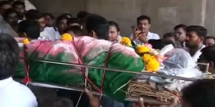 घटना के अगले दिन बच्चों की अंतिम यात्रा एक साथ निकाली गई.